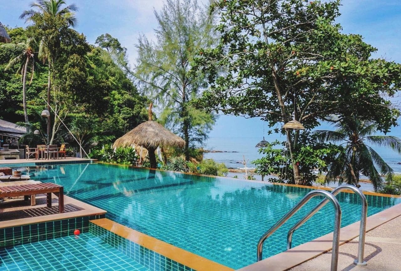 Coco Cape Lanta Resort